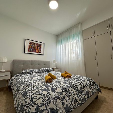 Olivia Mackenzie 2 Bedroom Flat With Pool Larnaca Exterior photo