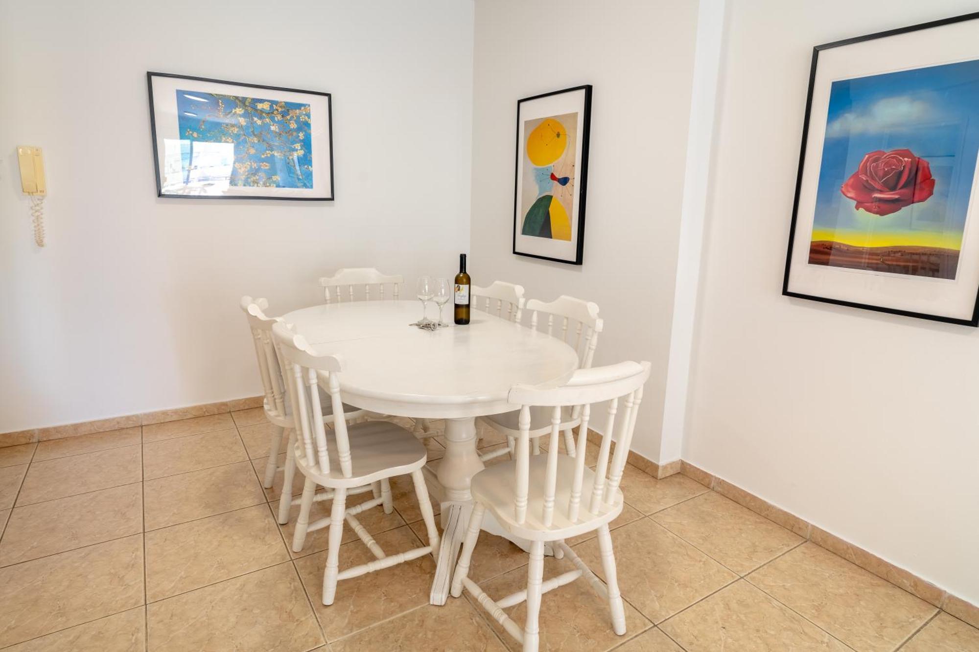 Olivia Mackenzie 2 Bedroom Flat With Pool Larnaca Exterior photo