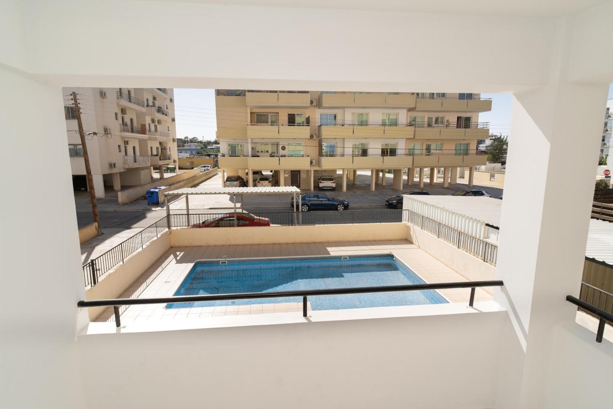 Olivia Mackenzie 2 Bedroom Flat With Pool Larnaca Exterior photo