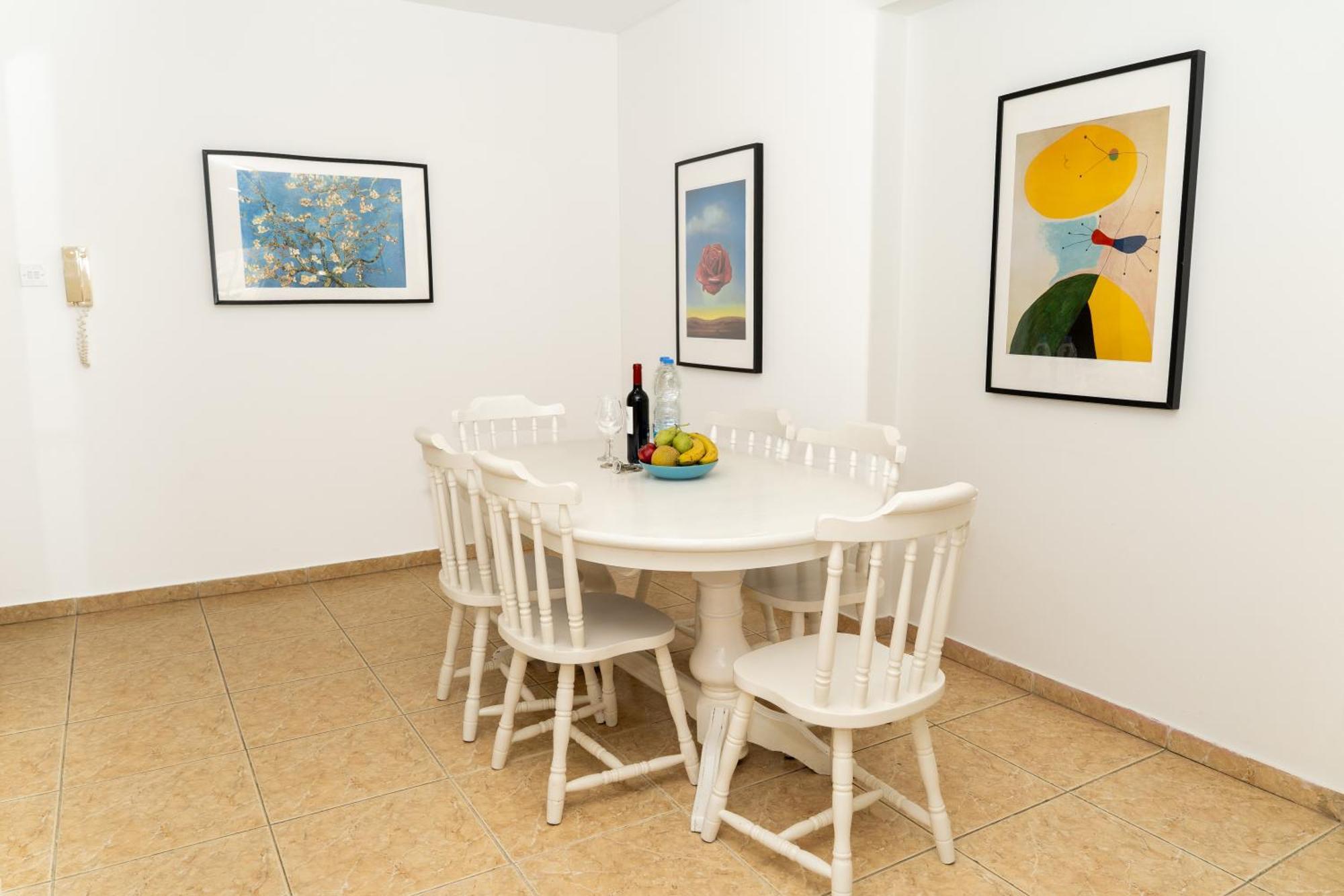 Olivia Mackenzie 2 Bedroom Flat With Pool Larnaca Exterior photo